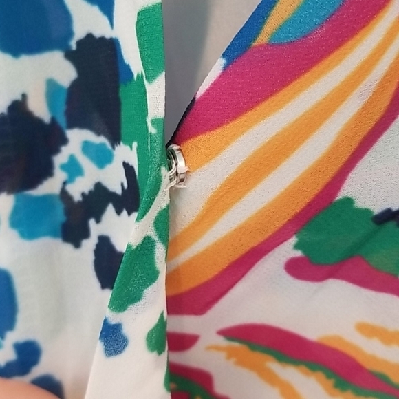 💕ADELYN RAE💕 Sleeveless Pattern Romper - Picture 5 of 8